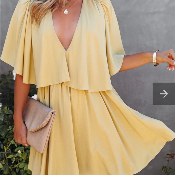 VICI COLLECTION | Yellow Summer Dress - Picture 3 of 4